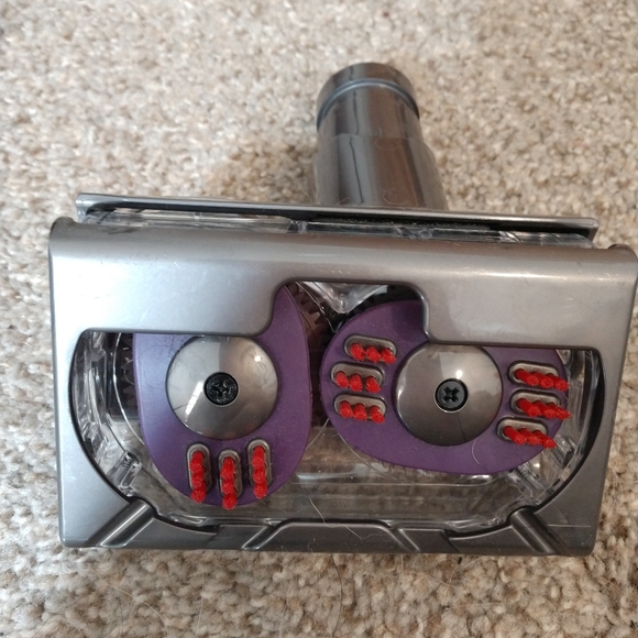 Dyson Vacuum tangle free turbine attachment - Picture 2 of 5